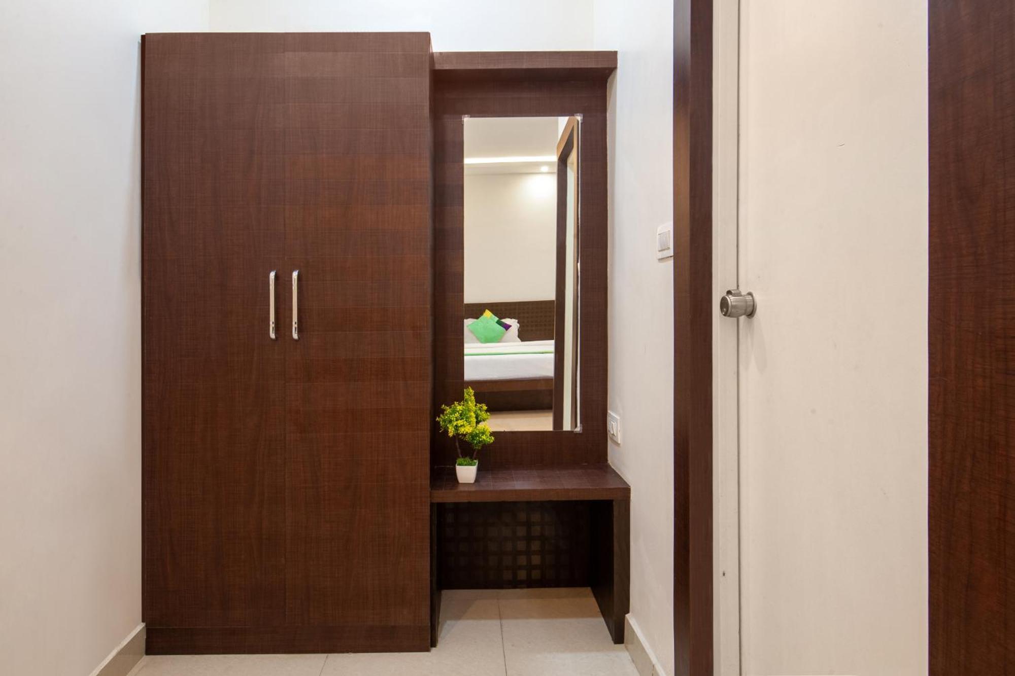 Treebo Sans Sarav Kushalnagar Hotel Мадикери Екстериор снимка