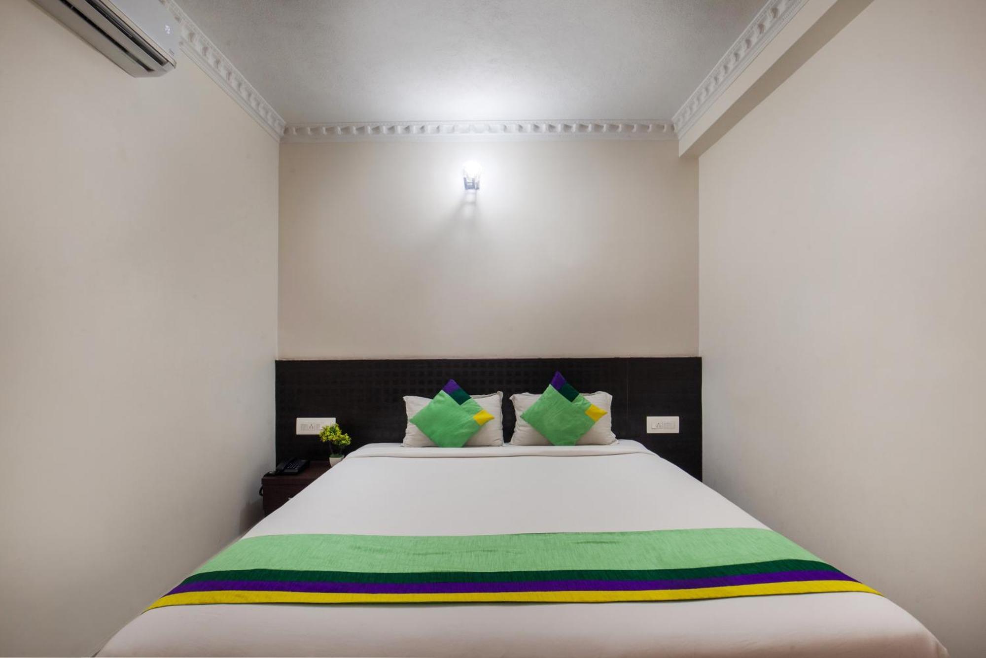 Treebo Sans Sarav Kushalnagar Hotel Мадикери Екстериор снимка
