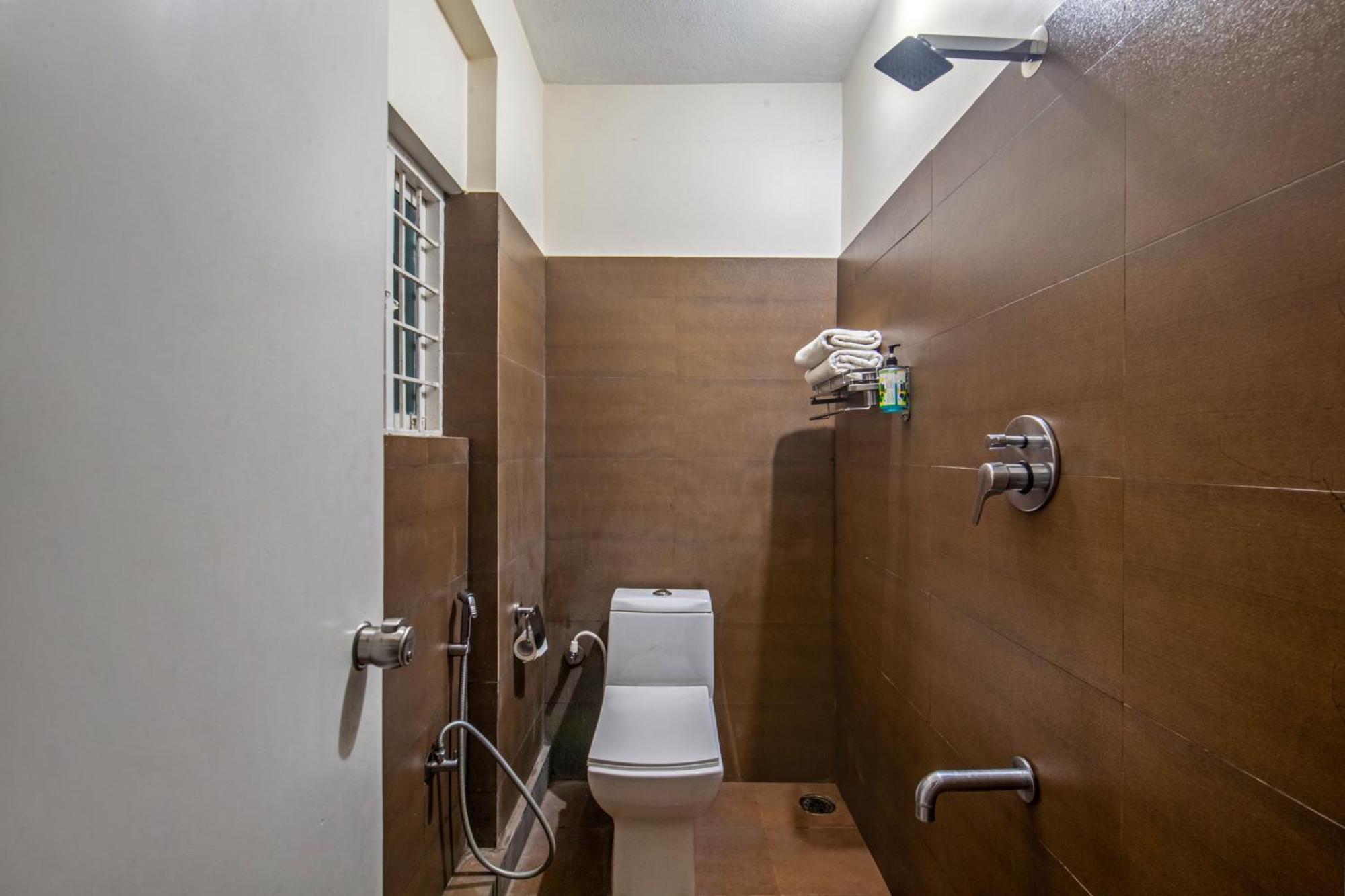Treebo Sans Sarav Kushalnagar Hotel Мадикери Екстериор снимка