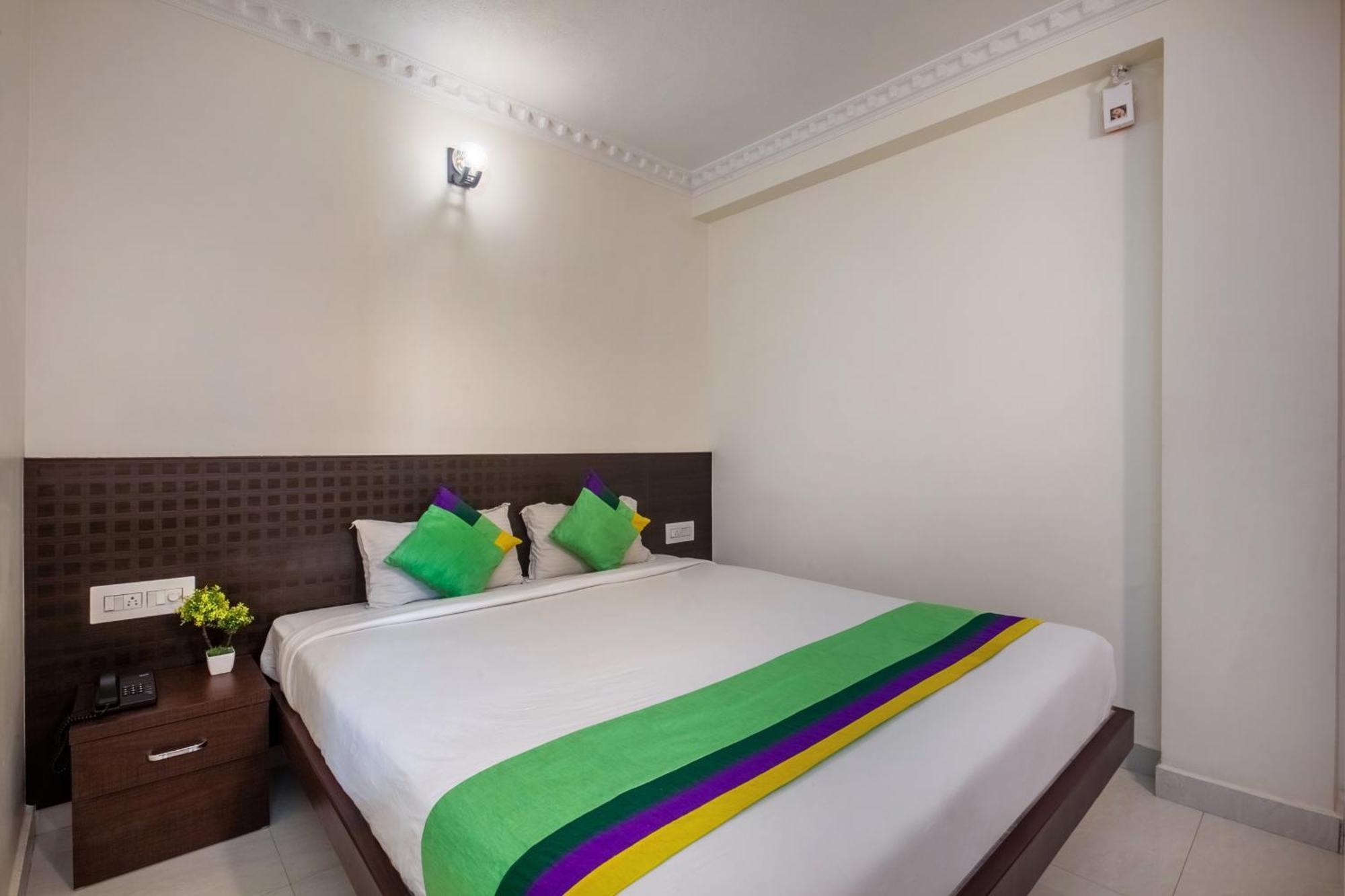 Treebo Sans Sarav Kushalnagar Hotel Мадикери Екстериор снимка