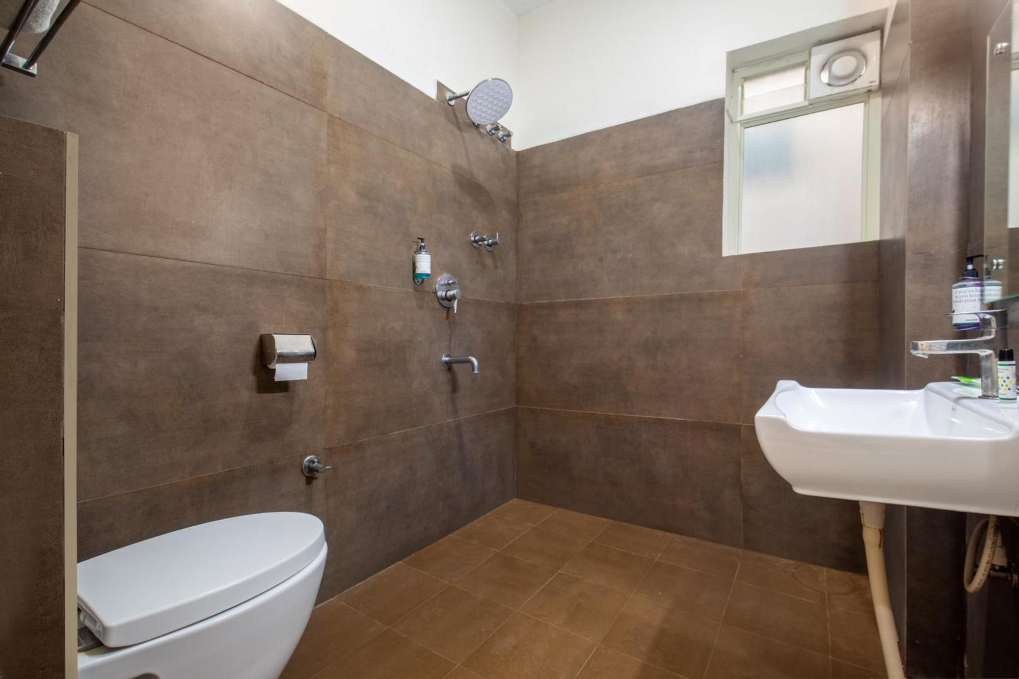 Treebo Sans Sarav Kushalnagar Hotel Мадикери Екстериор снимка