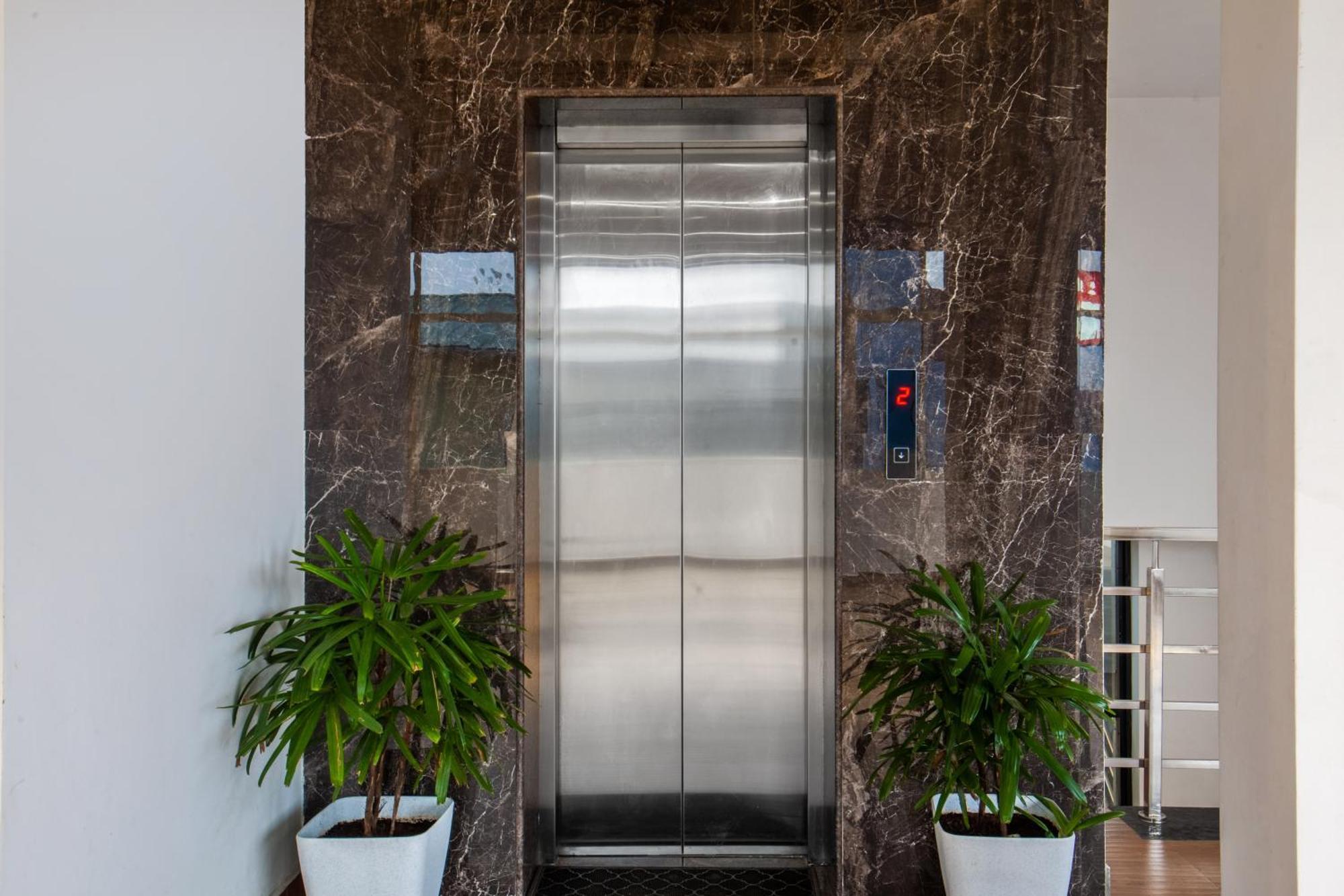 Treebo Sans Sarav Kushalnagar Hotel Мадикери Екстериор снимка